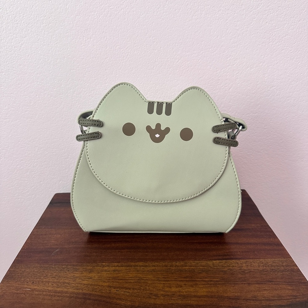 Pusheen Crossbody Bag